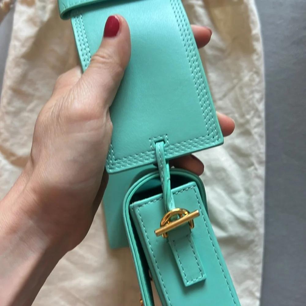 Jacquemus light turquoise le Carinu bag with Gold Hardware- like new - Picture 4 of 16
